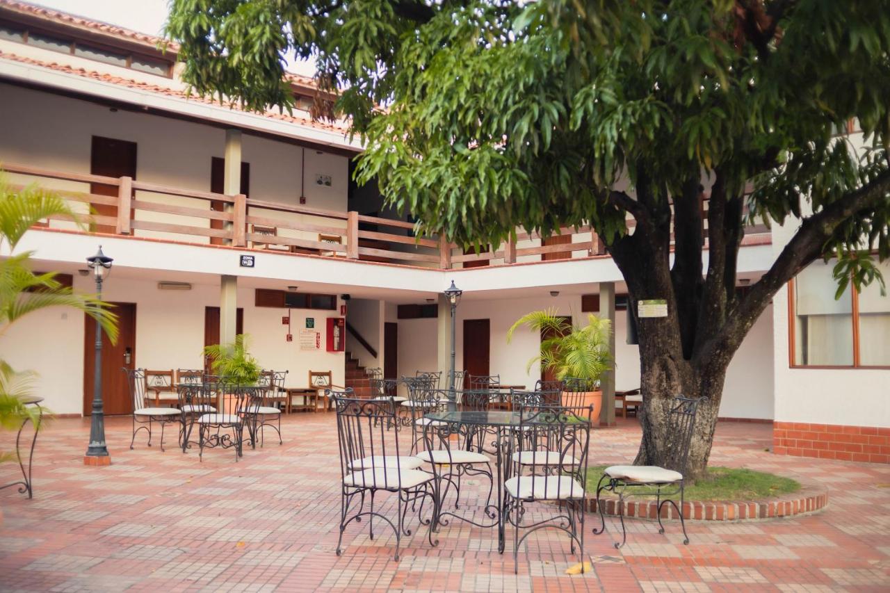 Hotel Faranda Bolívar Cúcuta Resort Exterior foto
