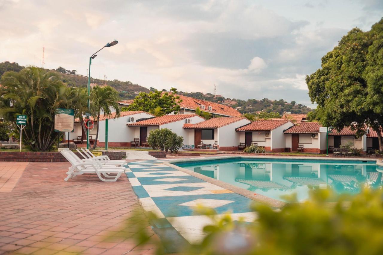 Hotel Faranda Bolívar Cúcuta Resort Exterior foto