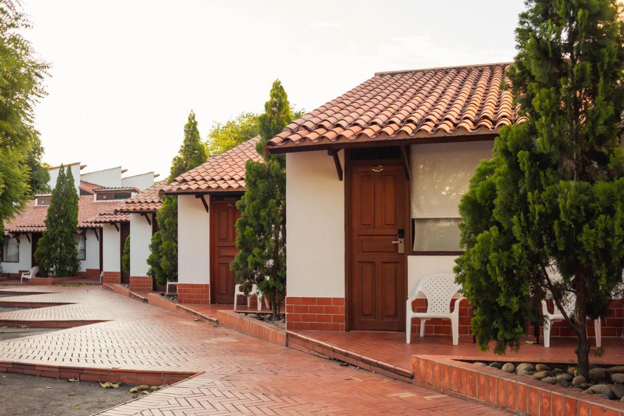 Hotel Faranda Bolívar Cúcuta Resort Exterior foto